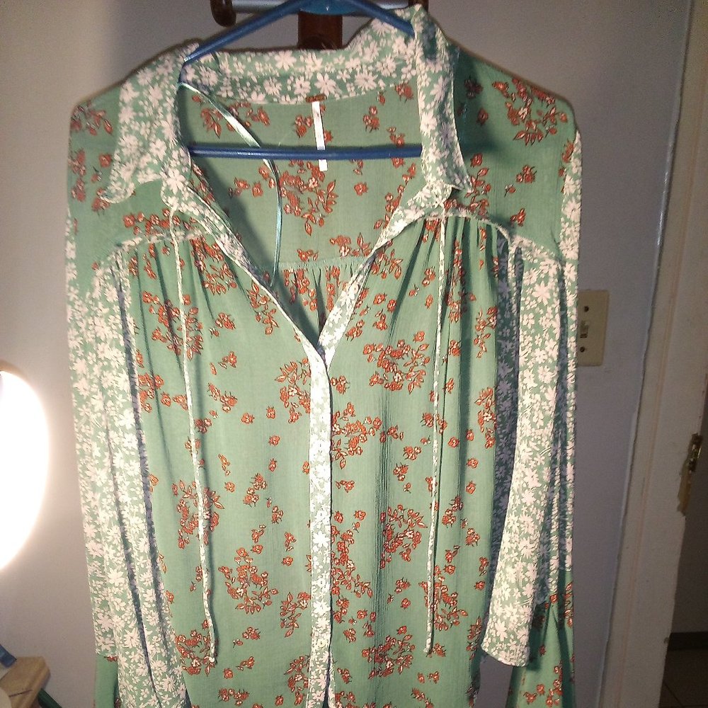 Vintage sleek shirt